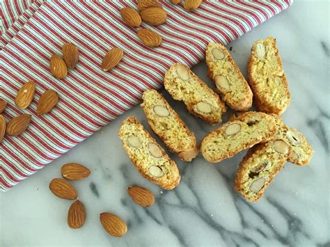 can tucci almond biscotti